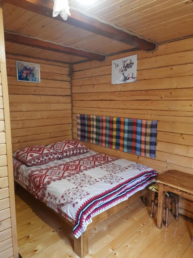 Крайня Хата Otel Synevyrsʼka Polyana Dış mekan fotoğraf